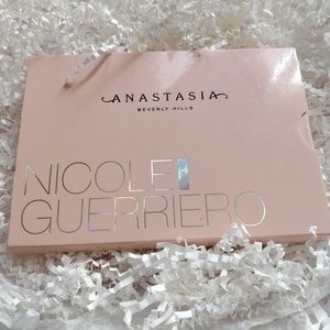 Nicole guerriero glow kit